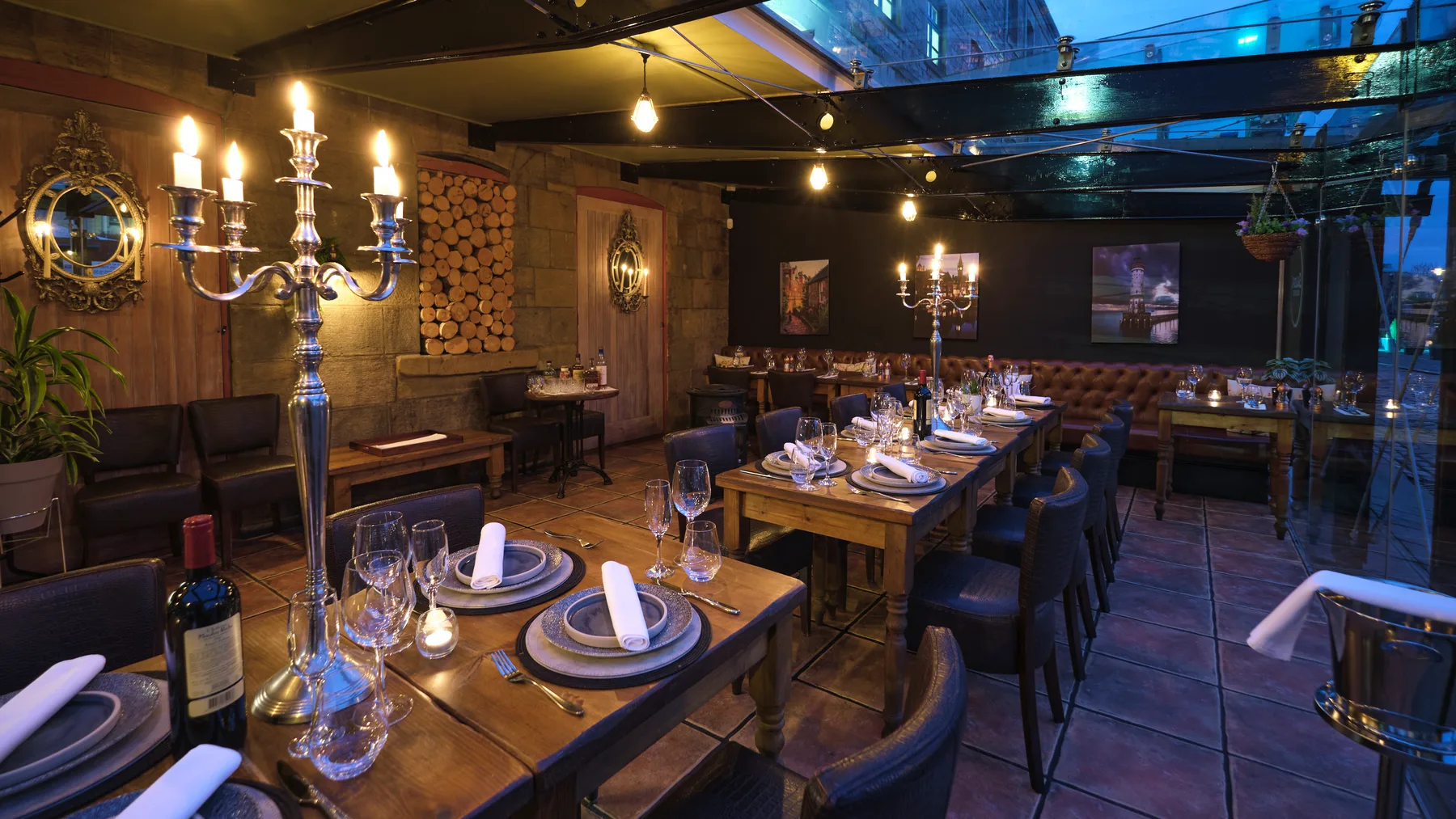 Season Quayside Glass Conservatory wedding setting